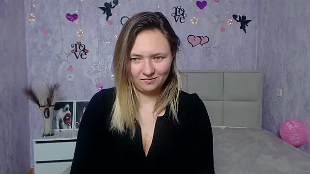 SallyVerda online show from February 2025 01:32:02 AM