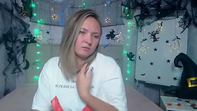 SallyVerda online show from October 2025 06:09:01 PM