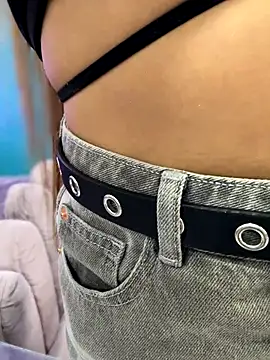 Amber Martins  online show from September 2025 09:40:02 PM