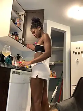 ninaperry777 online show from February 2025 05:59:02 AM