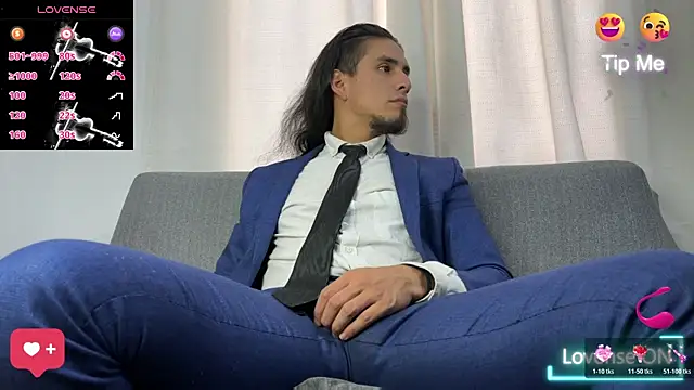 Snapshot of Tom_blunt96 chatting on November 2025 04:39:02 PM Tom blunt96 online show from November 2025 04:39:02 PM