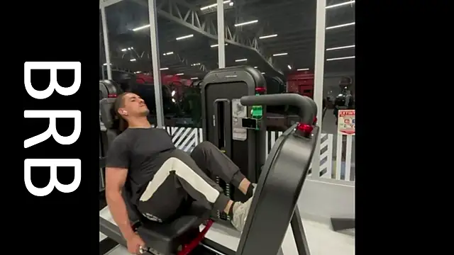 Tom blunt96 online show from March 2026 02:33:01 PM