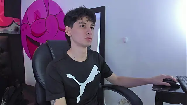 Snapshot of Santi_delacruz chatting on December 2024 02:44:01 PM Santi delacruz online show from December 2024 02:44:01 PM