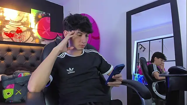 Snapshot of Santi_delacruz chatting on December 2024 02:00:01 PM Santi delacruz online show from December 2024 02:00:01 PM