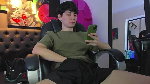 Snapshot of Santi_delacruz chatting on February 2025 02:24:01 PM Santi delacruz online show from February 2025 02:24:01 PM