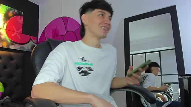 Snapshot of Santi_delacruz chatting on February 2025 04:03:02 PM Santi delacruz online show from February 2025 04:03:02 PM