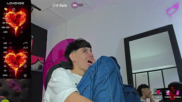 Snapshot of Santi_delacruz chatting on February 2025 10:09:01 PM Santi delacruz online show from February 2025 10:09:01 PM