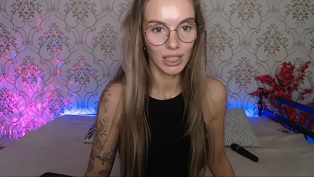 JulDoll online show from September 2025 02:35:02 AM