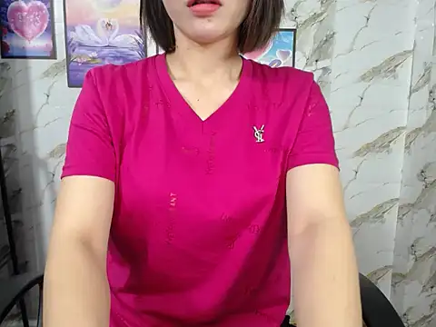 Love bug15 online show from March 2025 12:34:02 PM