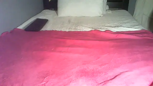 Snapshot of Esona5 chatting on December 2025 04:56:01 PM Esona5 online show from December 2025 04:56:01 PM