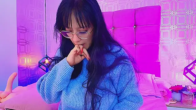 Snapshot of AlissonLopez_ chatting on December 2024 10:19:02 AM AlissonLopez  online show from December 2024 10:19:02 AM