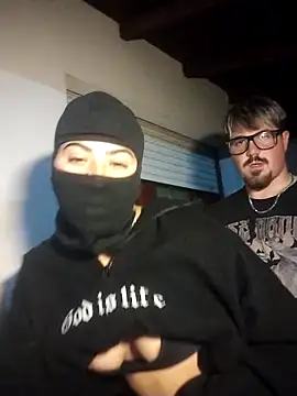 Snapshot of Dracomf chatting on November 2025 07:30:02 AM Dracomf online show from November 2025 07:30:02 AM