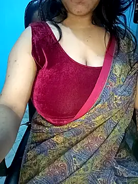 Snapshot of Dayna-36 chatting on February 2025 07:17:02 PM Dayna-36 online show from February 2025 07:17:02 PM