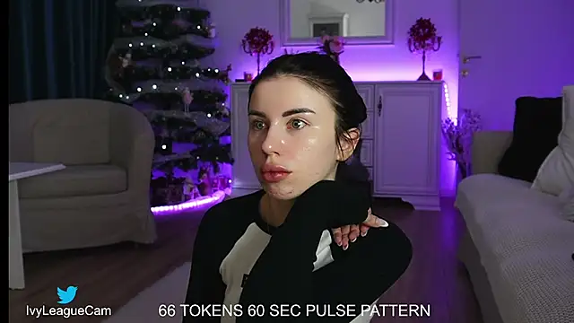 Snapshot of ivyleague_ chatting on December 2024 06:21:01 AM ivyleague online show from December 2024 06:21:01 AM