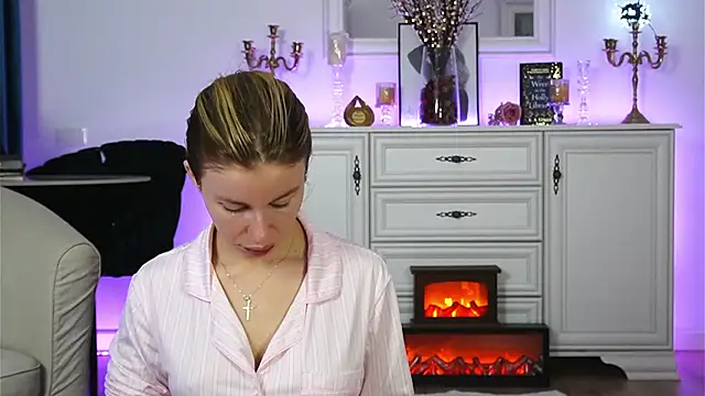 Snapshot of ivyleague_ chatting on October 2025 03:51:02 AM ivyleague online show from October 2025 03:51:02 AM