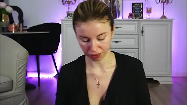 Snapshot of ivyleague_ chatting on November 2025 03:30:02 AM ivyleague online show from November 2025 03:30:02 AM