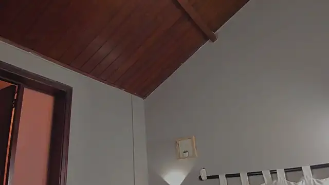 nayah   online show from February 2025 10:58:01 PM