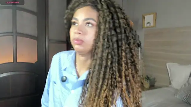 nayah   online show from February 2026 07:59:02 PM