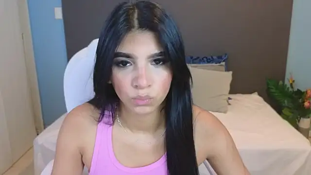 maiaa ruiz online show from January 2025 01:08:02 PM