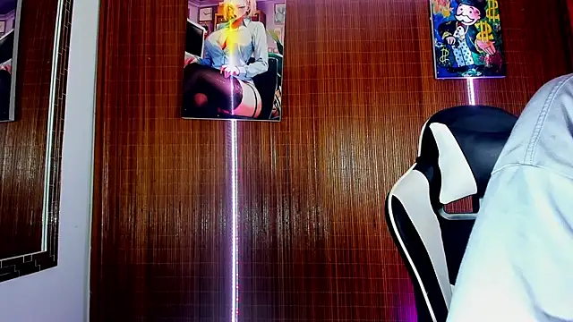 Liam lee online show from January 2026 09:57:01 PM