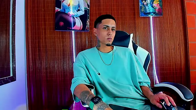 Liam lee online show from February 2026 07:42:02 PM