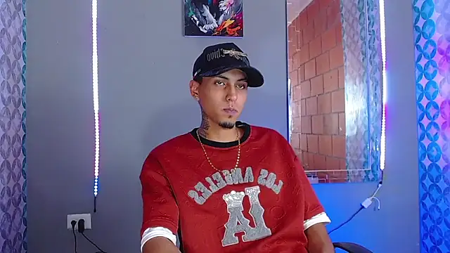 Liam lee online show from April 2026 09:39:33 PM