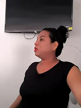 Francesca ferrari online show from July 2026 10:14:02 PM
