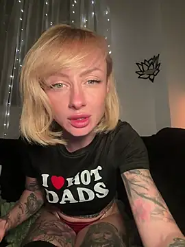 haileyhope  online show from April 2026 08:35:02 PM