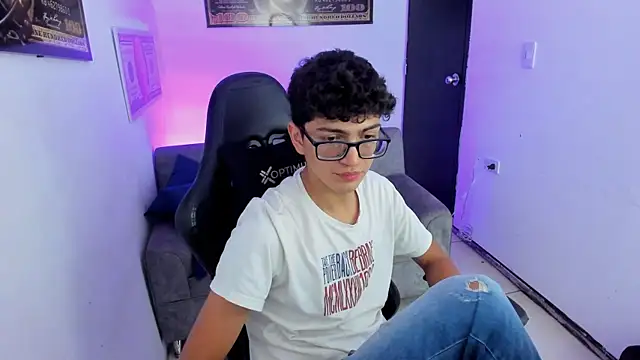 TylerWhite  online show from March 2025 03:04:02 AM