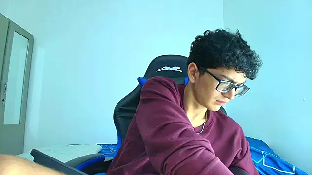 TylerWhite  online show from March 2025 03:22:02 AM