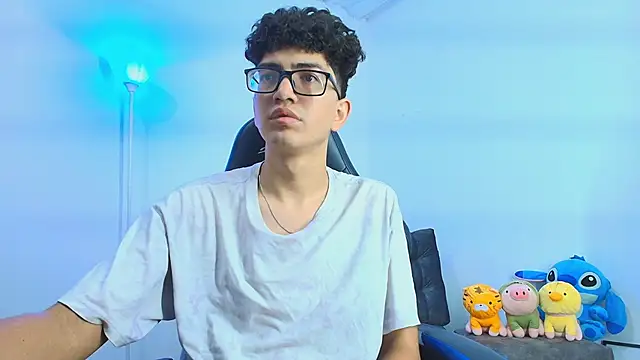 TylerWhite  online show from October 2025 09:28:02 AM