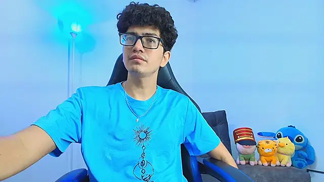 TylerWhite  online show from November 2025 04:12:01 AM