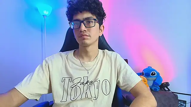 TylerWhite  online show from February 2026 09:47:01 AM