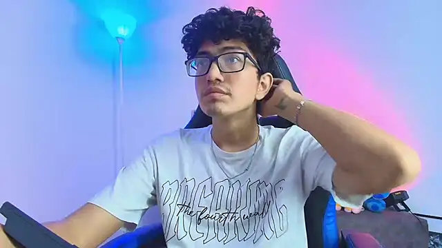 TylerWhite  online show from February 2026 01:16:01 PM