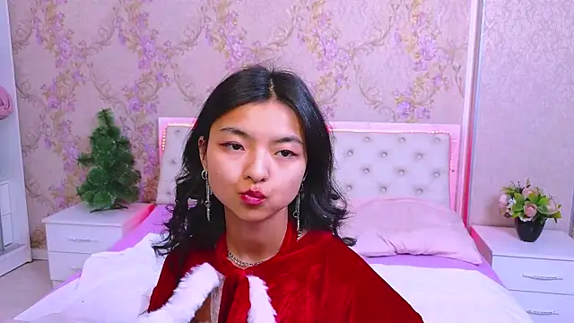 Shy Kira online show from December 2024 06:30:02 PM