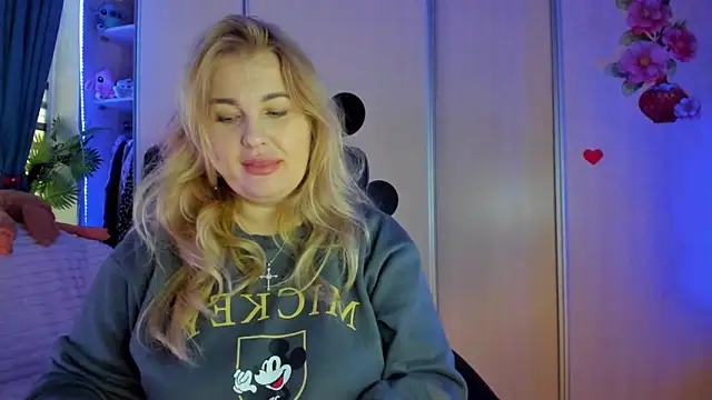 CoraSwon online show from February 2026 07:12:02 AM