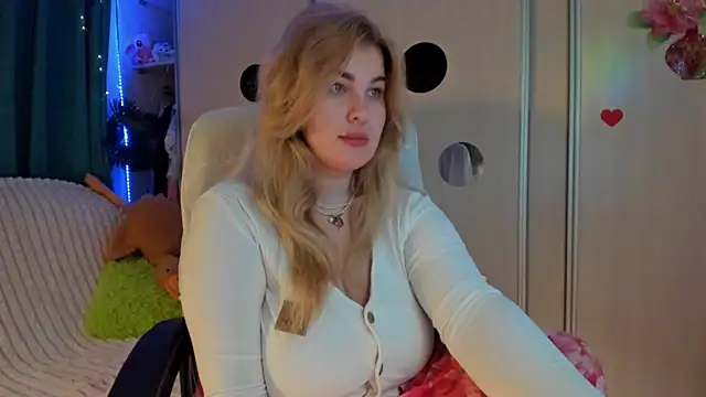 CoraSwon online show from February 2026 04:06:01 PM