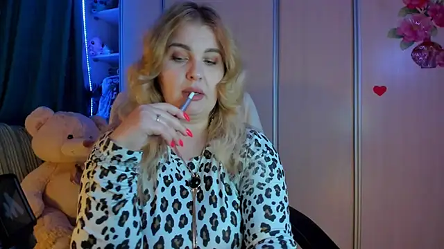 CoraSwon online show from March 2026 03:05:04 PM