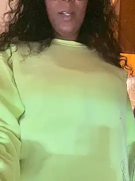 Snapshot of KLoveeee chatting on January 2025 01:29:01 AM KLoveeee online show from January 2025 01:29:01 AM