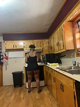 Snapshot of KLoveeee chatting on March 2025 05:38:02 PM KLoveeee online show from March 2025 05:38:02 PM