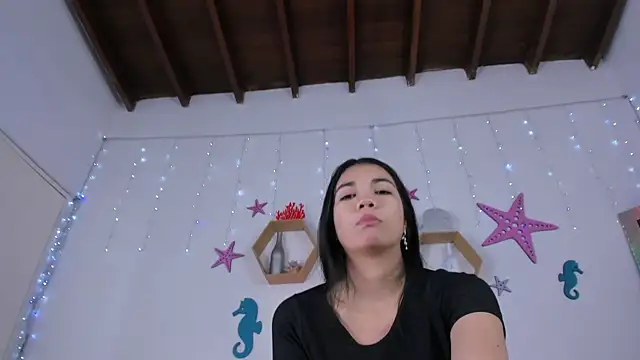 Emiily Parkerr online show from December 2024 09:09:02 AM