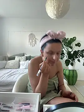 Off  Melonenmandy online show from April 2026 08:14:01 AM