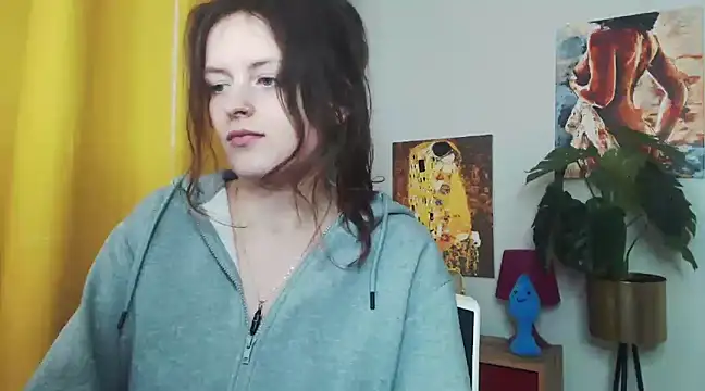 juicyNadine online show from February 2025 09:30:02 AM