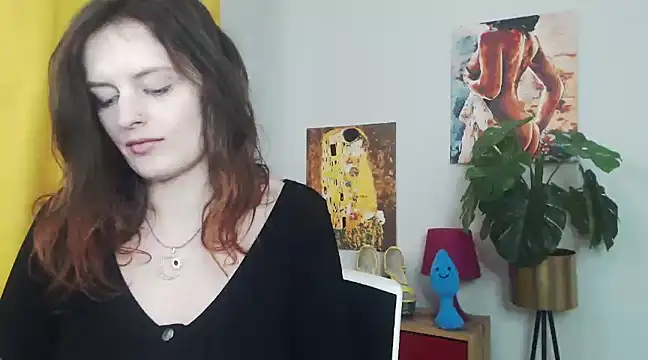 juicyNadine online show from March 2025 10:35:02 AM