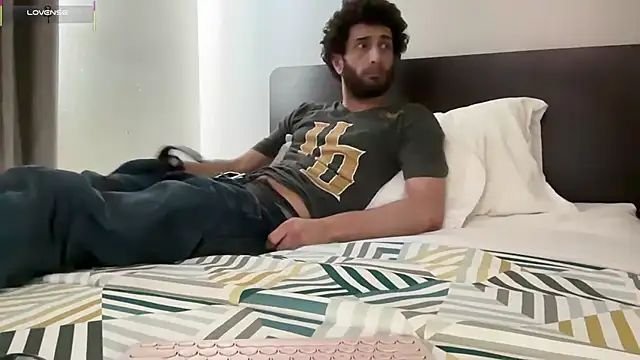 Snapshot of pantslesstraveler_plt chatting on September 2025 04:45:01 PM pantslesstraveler plt online show from September 2025 04:45:01 PM