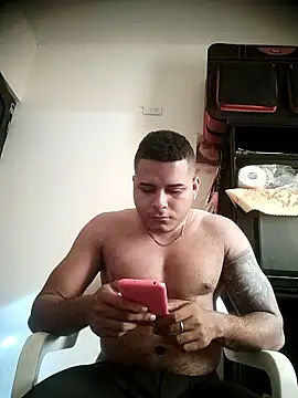 Snapshot of SaucyAffair0 chatting on January 2026 01:15:01 PM SaucyAffair0 online show from January 2026 01:15:01 PM