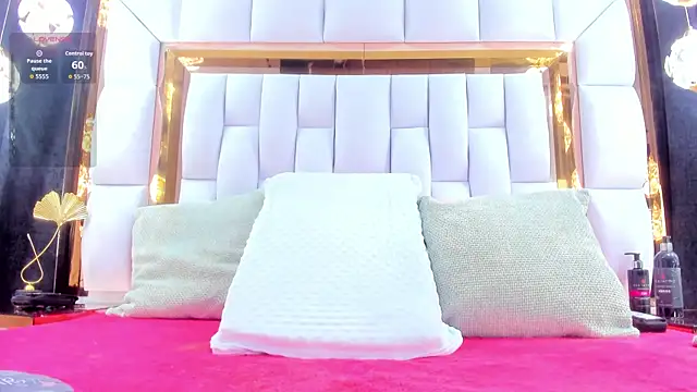 Snapshot of RileySweett chatting on November 2025 11:40:02 AM RileySweett online show from November 2025 11:40:02 AM