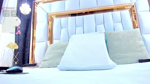 RileySweett online show from February 2026 11:48:01 AM