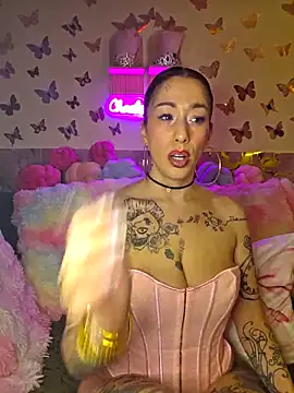 Chachou000 online show from February 2026 08:05:02 PM