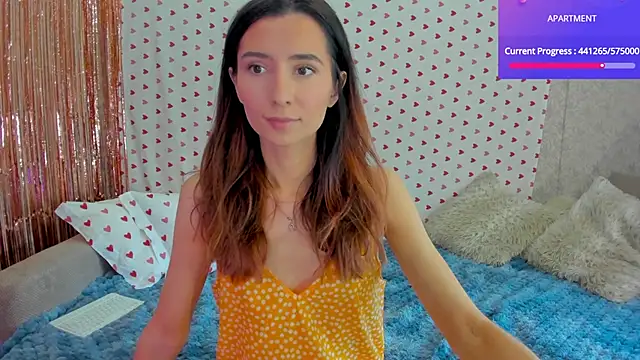 crystalnut online show from February 2025 03:42:01 AM